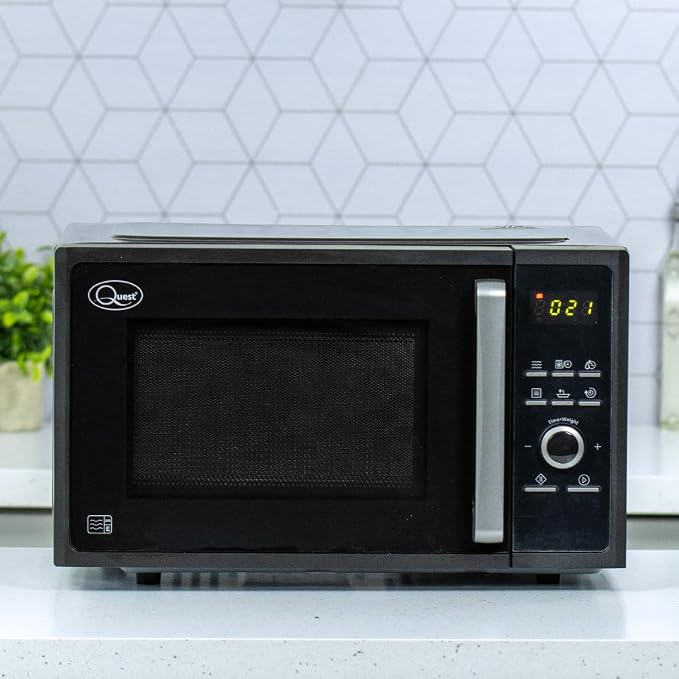 Quest Digital Microwave 23L RRP: £121.00 Quest
