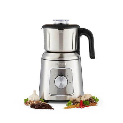 Geepas stainless steel mixer grinder with black handle, 600W for wet and dry grinding.